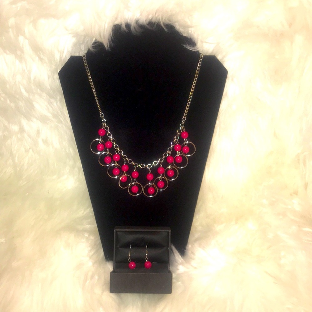 Necklace & Earrings